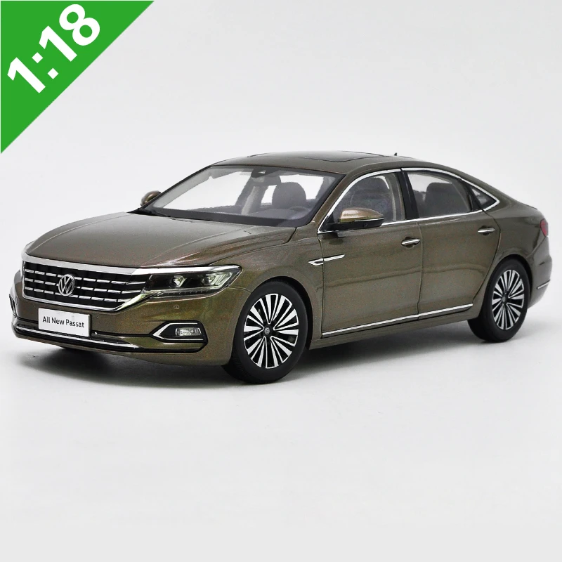 Высокотщательная модель автомобиля 1:18 VW PASSAT из сплава статическая металлическая