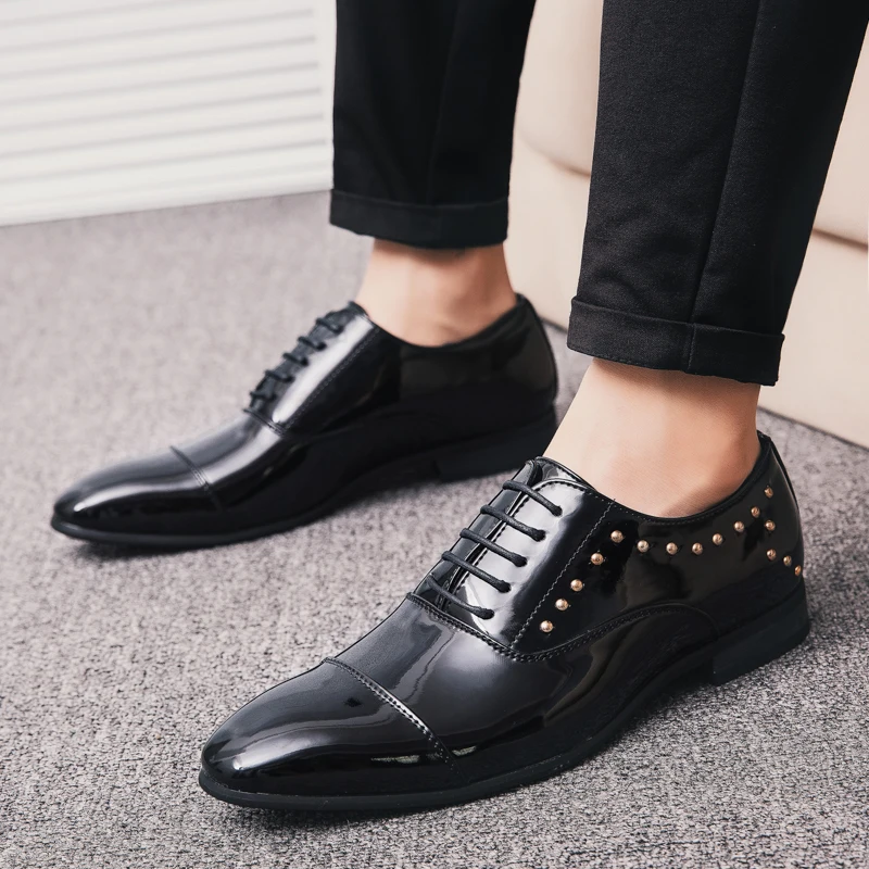 

Patent Leather shoes men Pointed Toe lace up Men Dress Business Shoes Man Oxford Shoes Men Sapato Social Masculino Scarpe Uomo