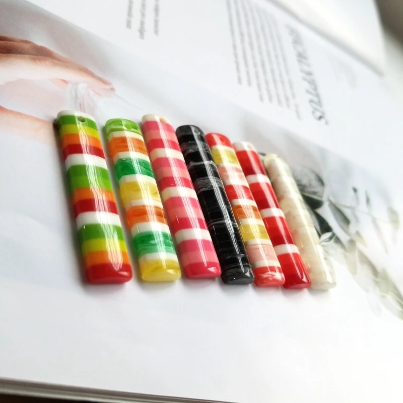 Японские и корейские милые свежие акриловые серьги длинные в цветную полоску