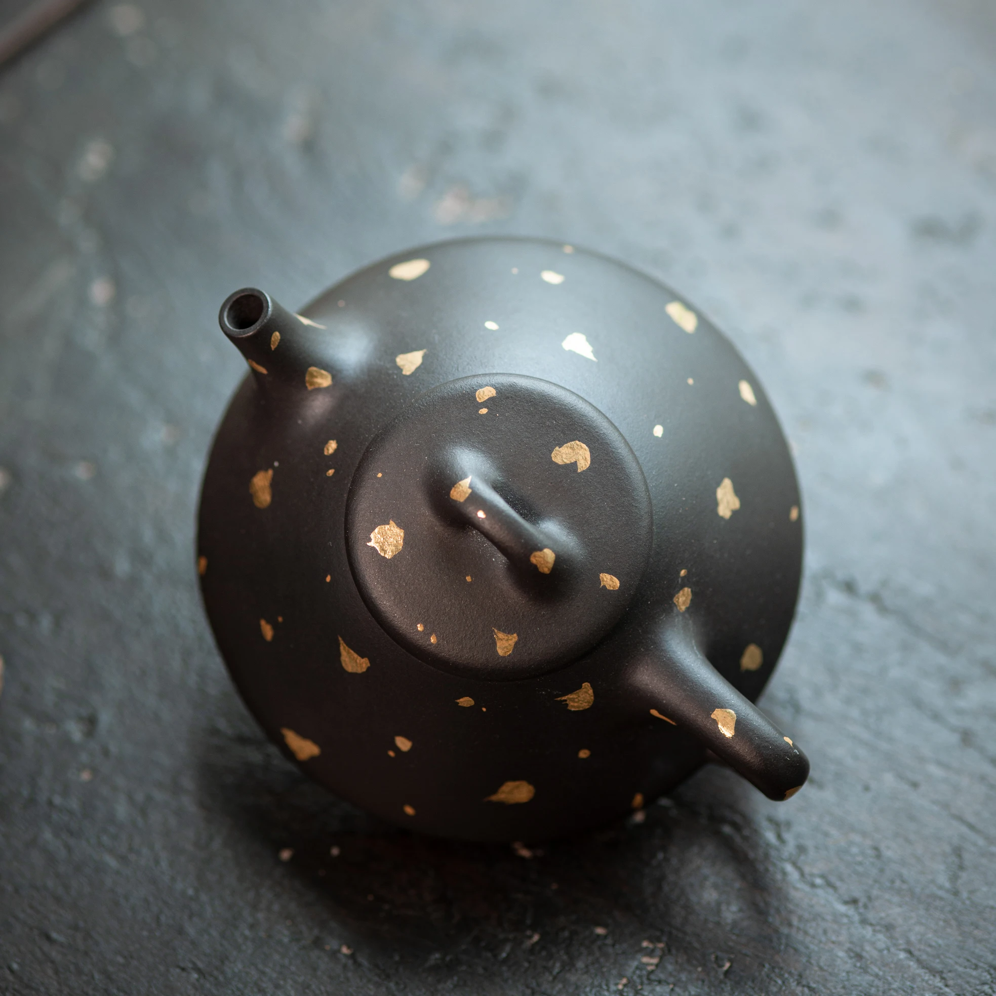 &quotKingTeaMall&quot Yixing Teapots &quotWen Ren Piao - Shi Piao&quot 110cc Zisha Teapot Dark Mud Teawares Teasets Teatools Tea Gifts. | Дом и