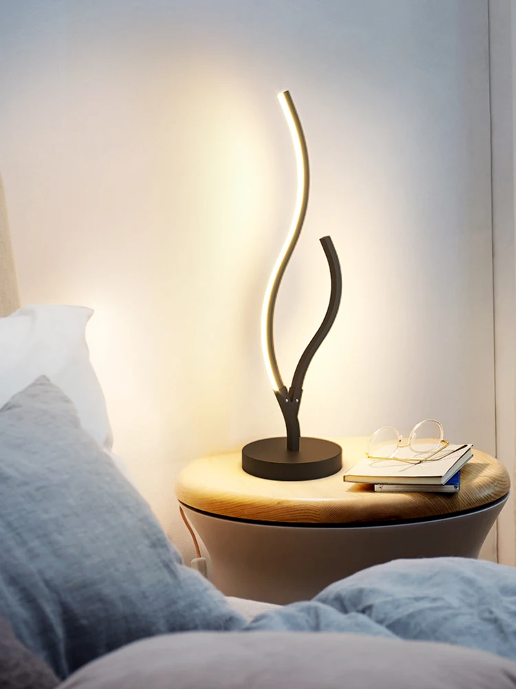 

Minimalist floor lamp Nordic tree lamp Modern living room LED black / white aluminum standing lamp table lamps living room