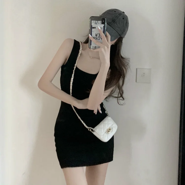 

Женское облегающее платье на бретельках, черное платье на бретельках с U-образным вырезом, небольшие размеры, весна-лето 2021