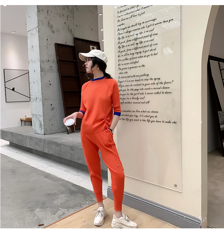 Женский осенний костюм-двойка трикотажные брюки с широкими штанинами и свитер |