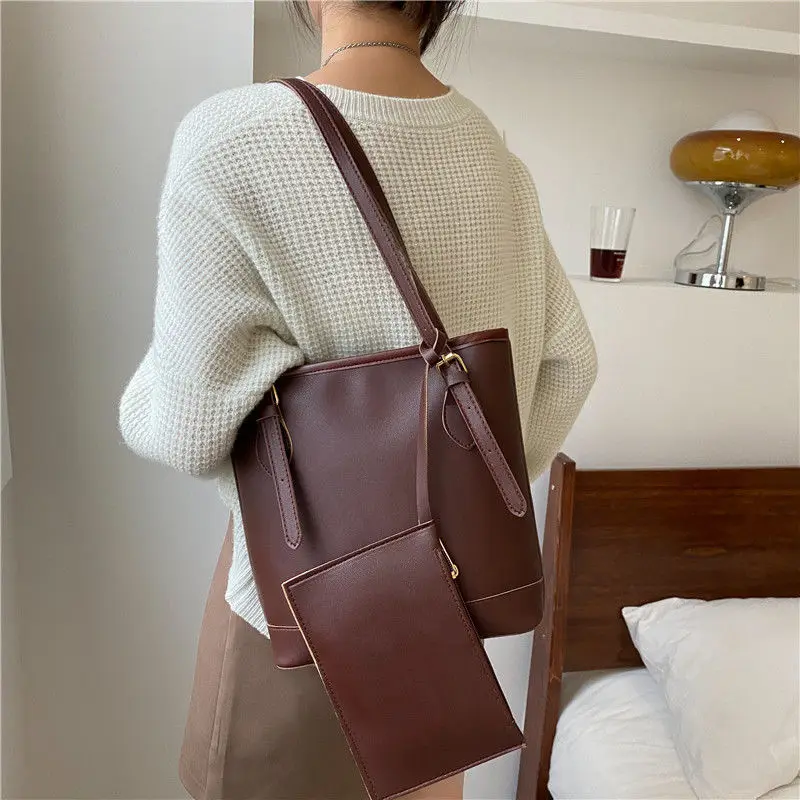 

Retro Large Tote Bag With Zipper Women'S Shoulder Strap Handbag Black White Leather Bucket Shoulder Bags Winter 2021 Fashion