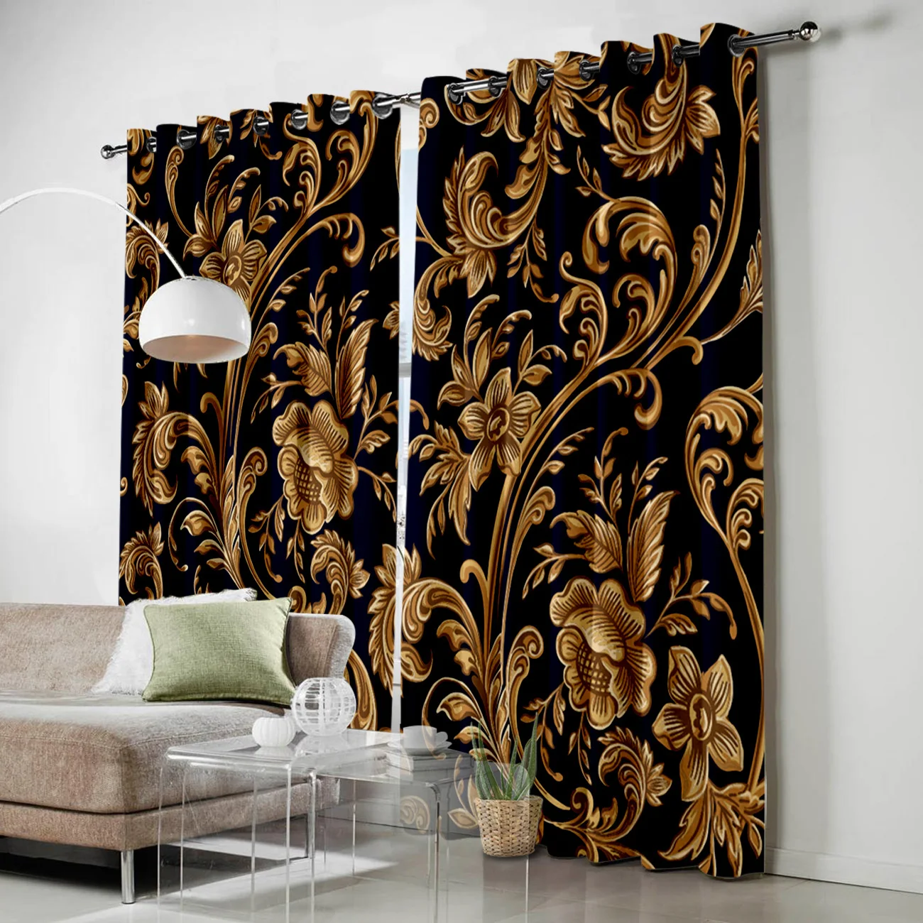 Великолепные оконные занавески в стиле барокко с золотыми цветами и листьями
