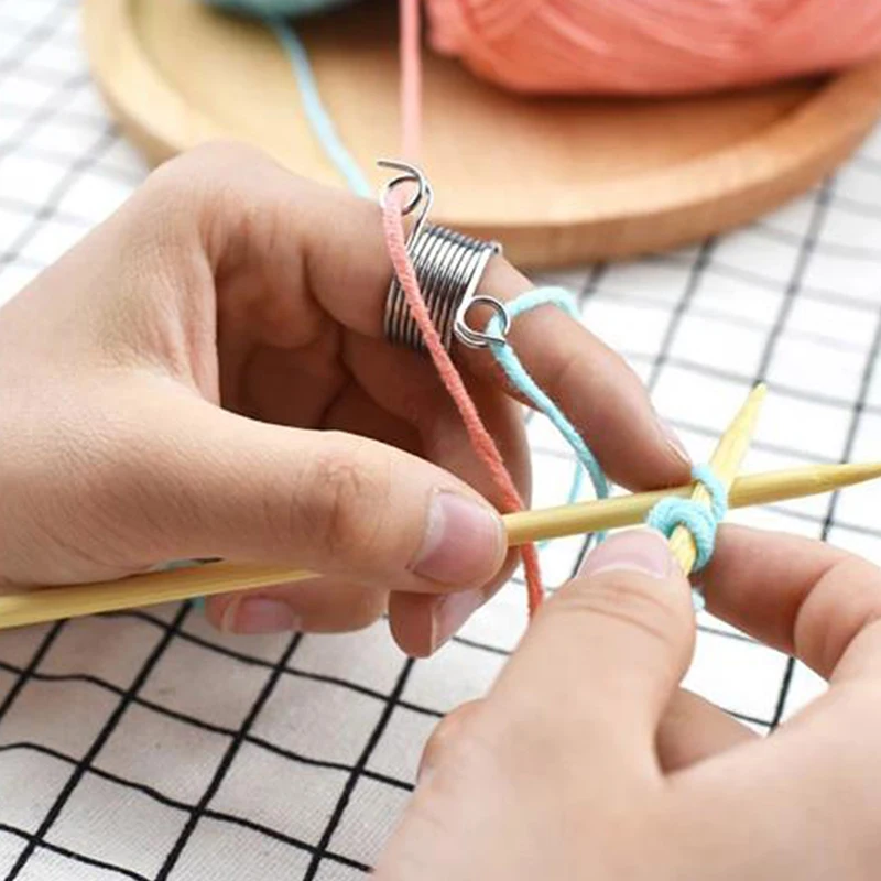 

1pcs Stainless Steel Guides Braided Knuckle Assistant Jacquard Needle DIY Thimble Popular Knitting Tool Sewing Accessories