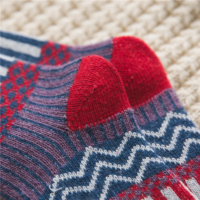 Women's Winter Socks Free Size Thick Wool Soft Warm Casual Socks for Women Middle Tube 5 Pairs