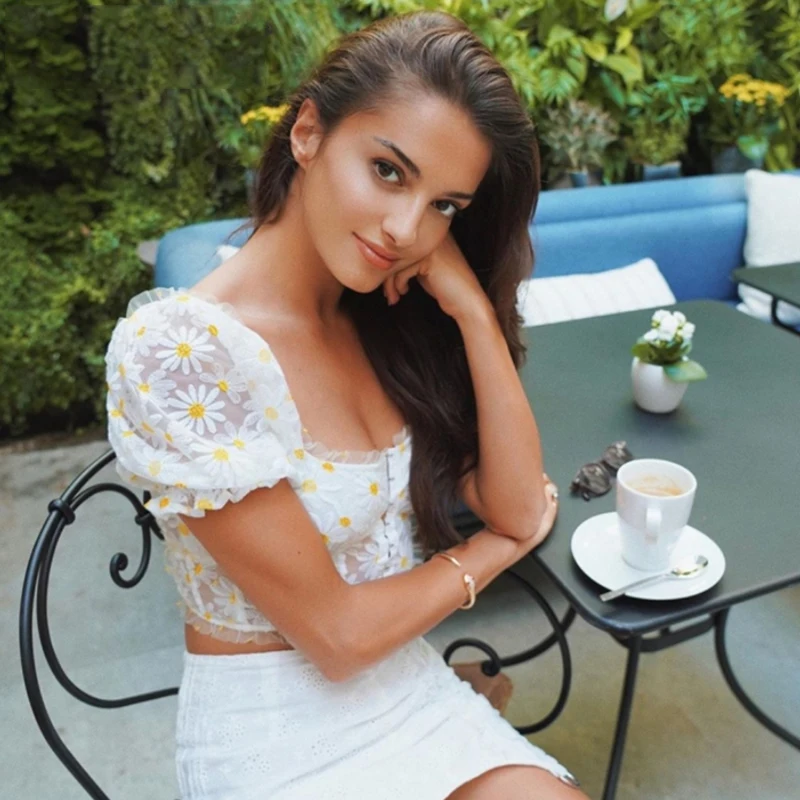 Винтажное белое платье с вышивкой маргаритки 2020 женское летнее разрезом