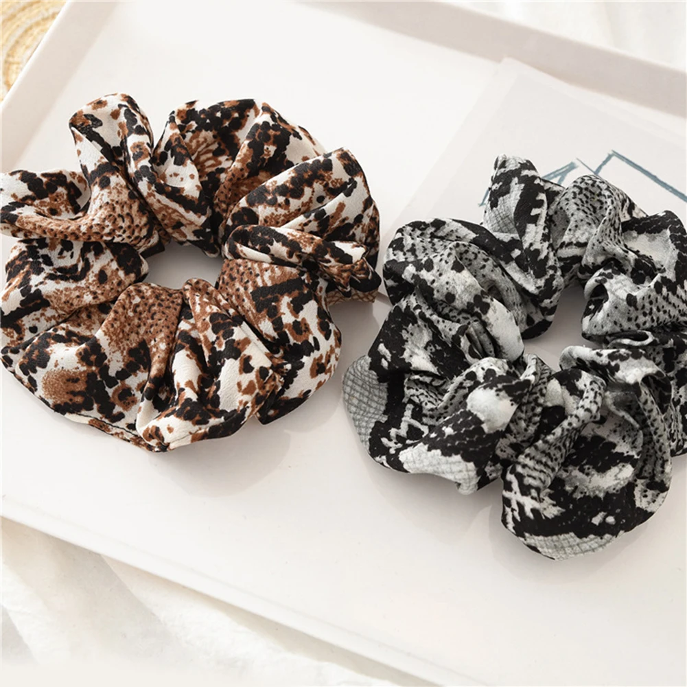 

Free Shipping Women Scrunchies Snake/Leopard Elastic Hair Bands Ladies Stretch Ponytail Holder Hair Rope for Hair Accessories