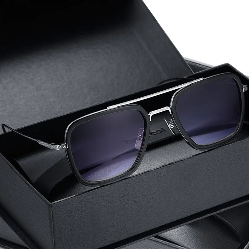 Железный человек Робер Дауни Jr очки человека-паука Человека-паука такого же