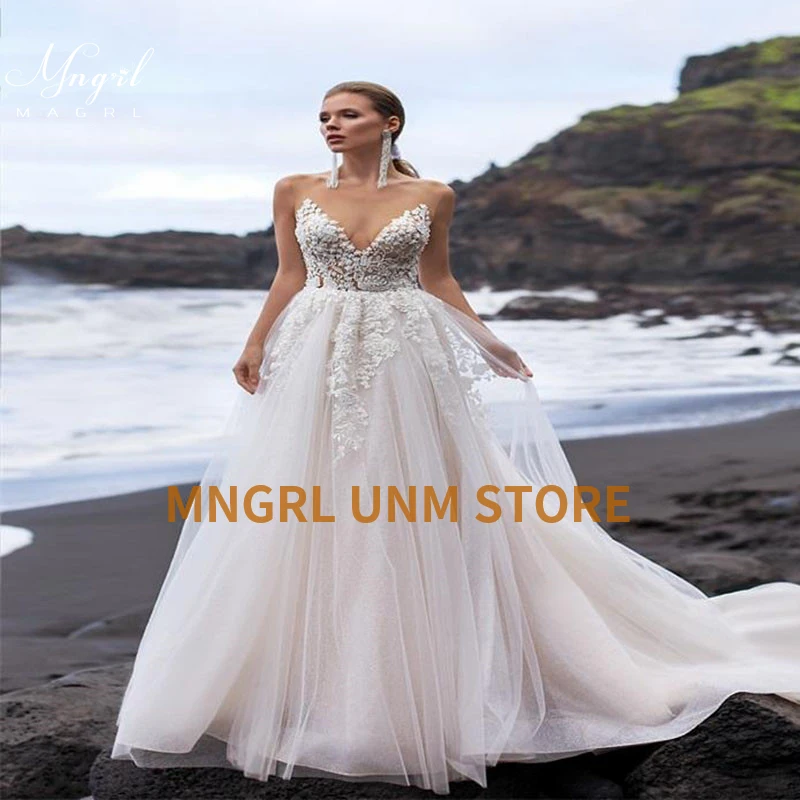 

MNGRL Retro Luxury V-neck Sleeveless Wedding Gown White Lace 3D Flower Backless Bridal Dresses Plus Size Tail Wedding Dress