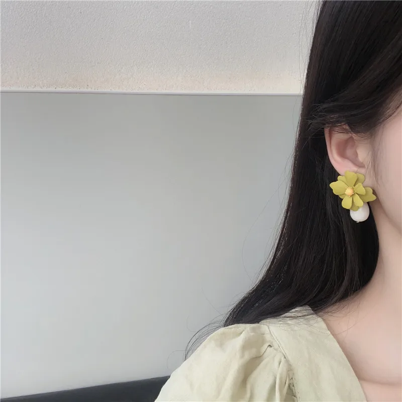 2020 новые корейские Винтажные серьги для женщин цветные с цветами и белым