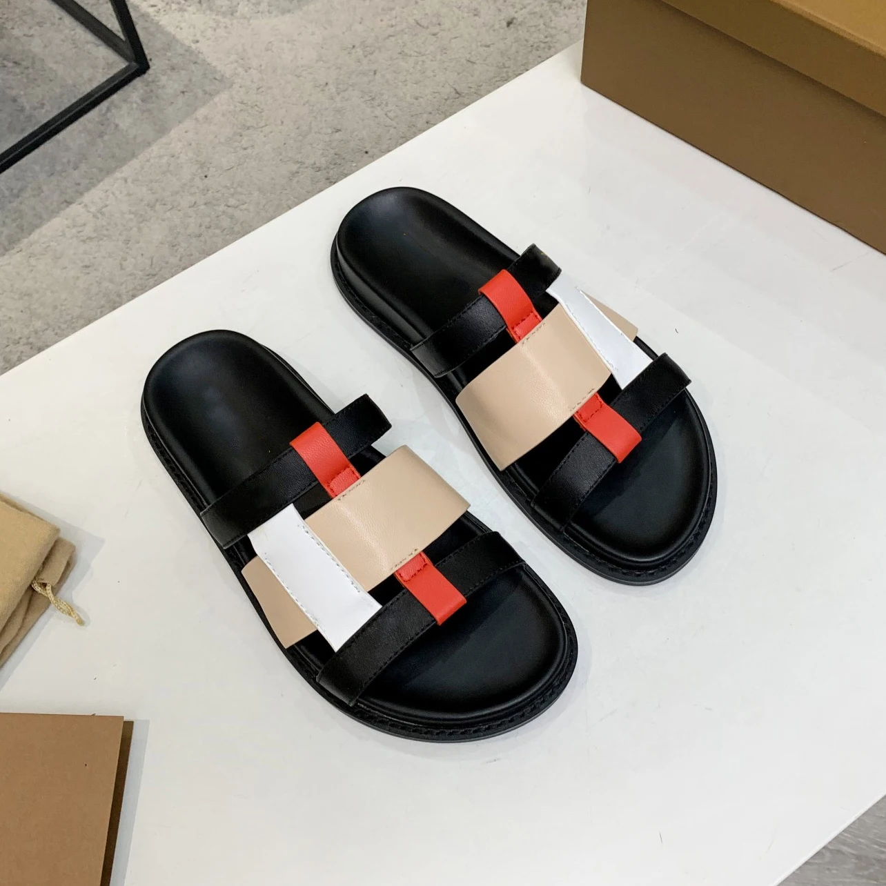 

Women Summer Slippers Ladies Sandal Footwear Casual Flip Flops Sheepskin Beach Flat Shoes Female Slip On Shoe New Fashion