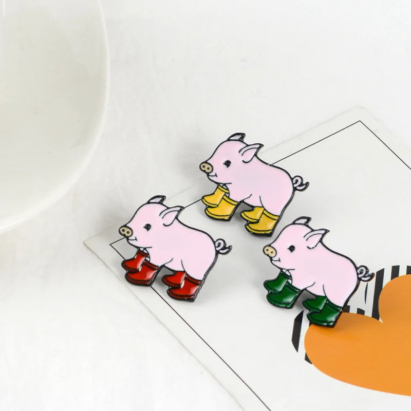 Creative Pink Piglet Brooch for Women Men Red Green Yellow Color Boots Bag Denim Collar Enamel Pins Brooches Jewelry Gifts Badge | Украшения