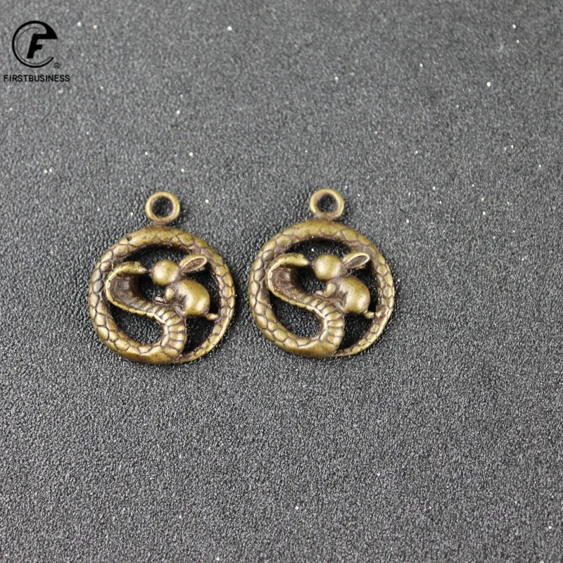 Рождественские подарки 2020 Женская нежная цепочка змея боа кролик животное