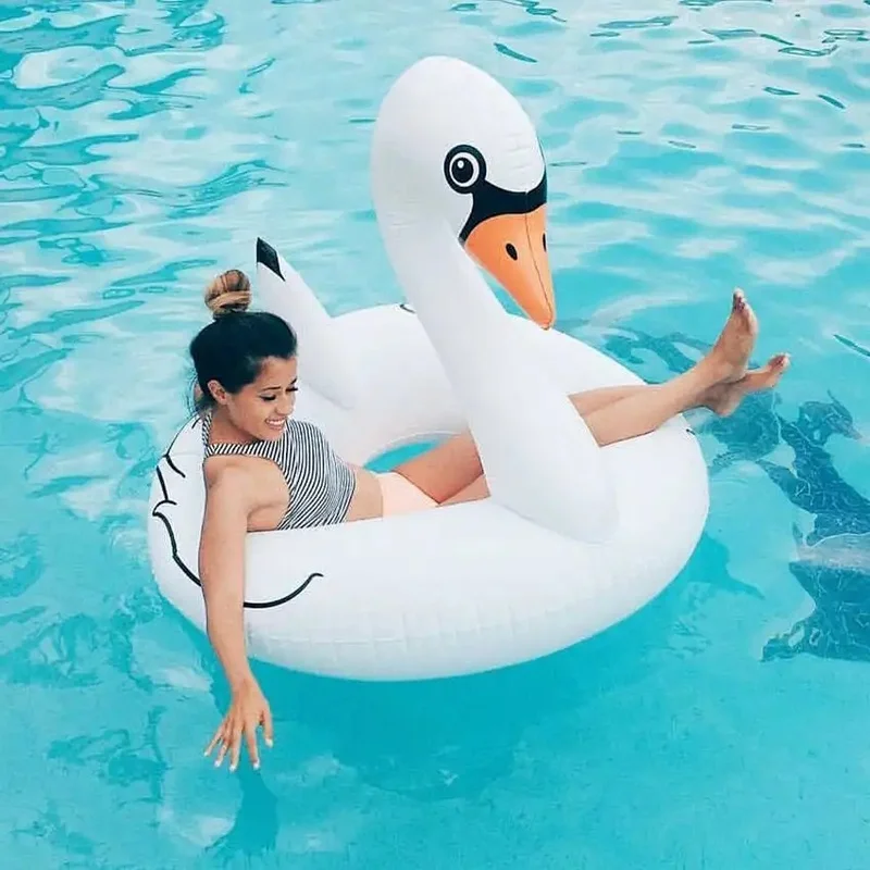 Надувное черно белое Лебединое Кольцо гигантское кресло для бассейна плавающее