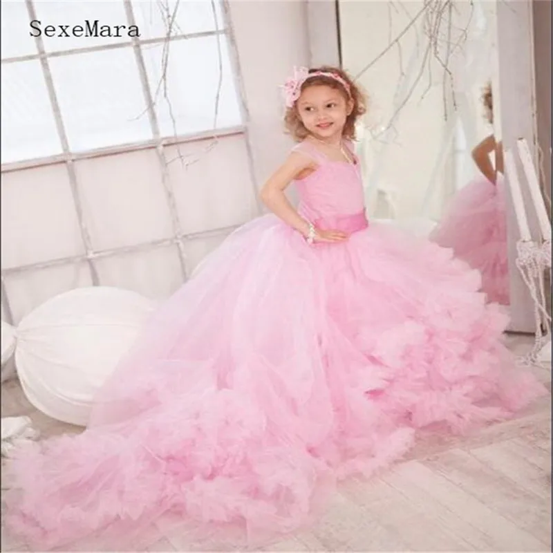 Розовое длинное платье с цветочным принтом для девочек бальное на шнуровке сзади