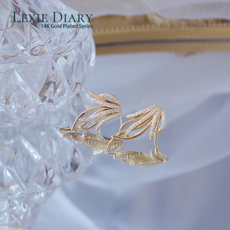 

Lexie Diary Ins Hot Sale Sway Leaves Gothic Earring Inlaid Zirconia Temperament Stud Earrings Anti-allergy Delicate Jewelry