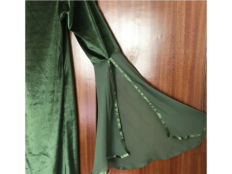 Женский костюм эльфа в стиле средневекового возрождения| |