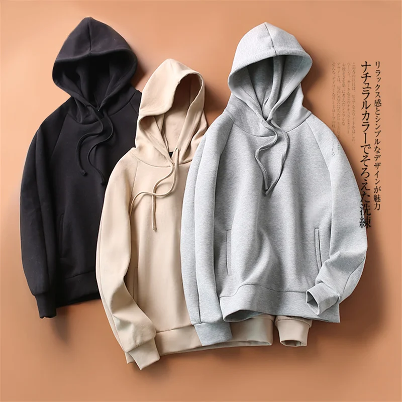 

Hoodies & Sweatshirts
