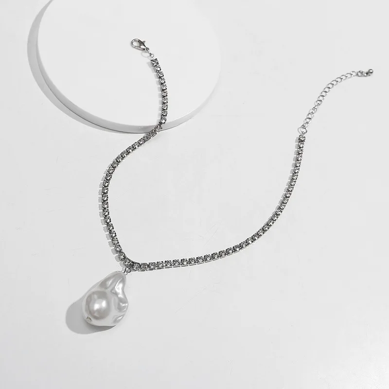

AE-CANFLY Punk Pearl Pendant Choker Necklace Women Wedding Baroque Big Beaded Crystal Rhinestone Long Chain Necklaces Jewelry