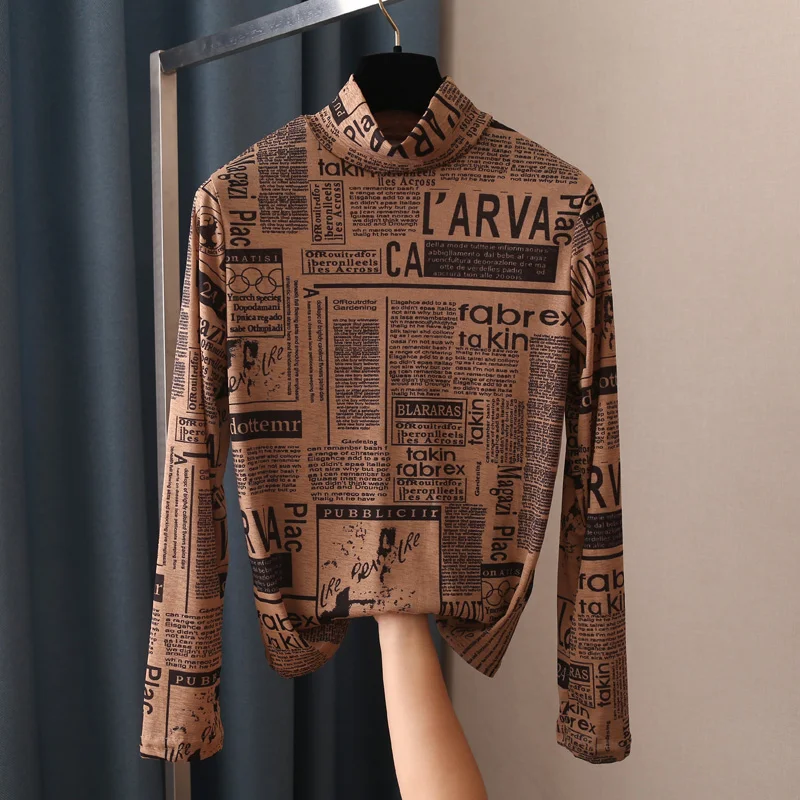 Газетный рисунок с буквенным принтом со стоячим воротником эластичная женская