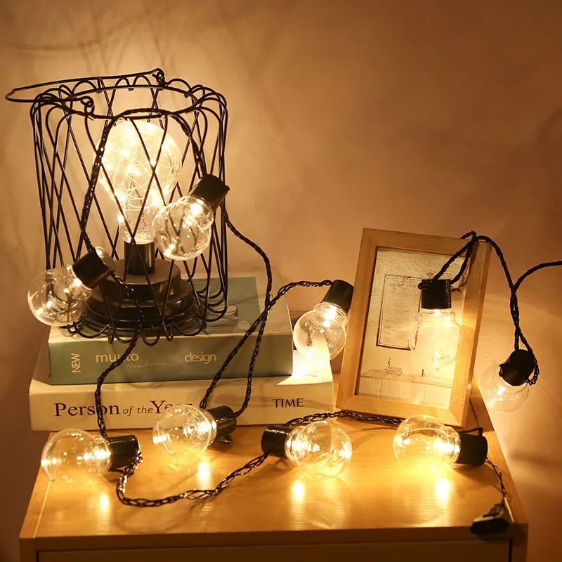 Светодиодная гирлянда с круглыми лампочками комнатное и Свадебное освещение