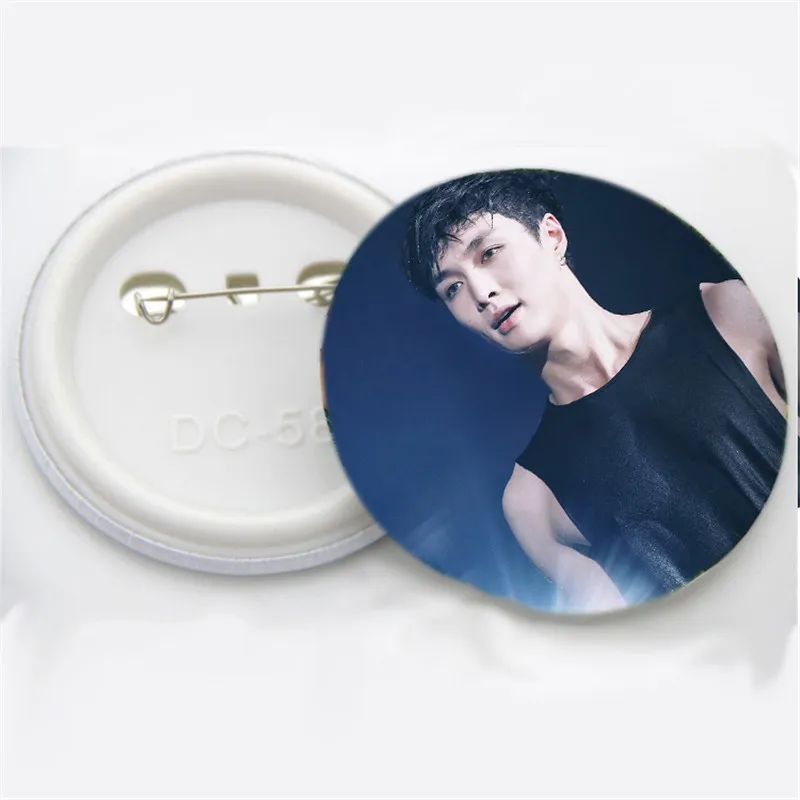 Lay Kpop EXO Planet#3 альбом брошь K-pop значок аксессуары для одежды шляпа украшение для рюкзака - Окраска металла: Lay