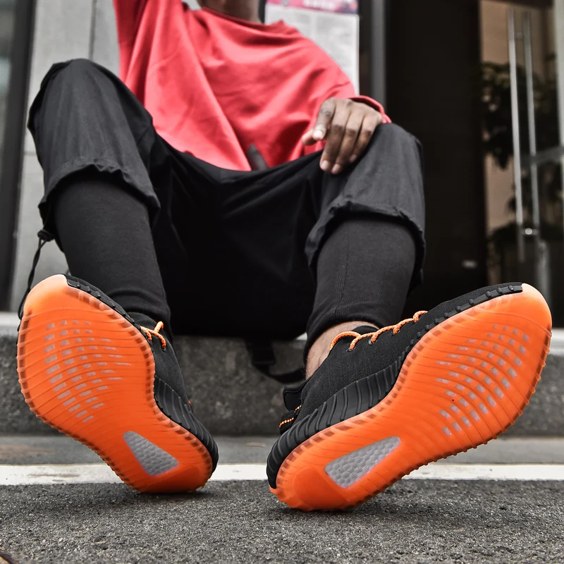 

New 2021 Autumn Male Sneakers Fashion Ventilation Coconut Running Shoes Men's Original Skateboard High Tenis Socks Casual Flats