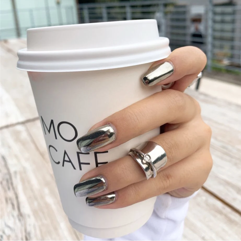 Длинный пепел серебристого металла Маникюр для кончиков ногтей готовой