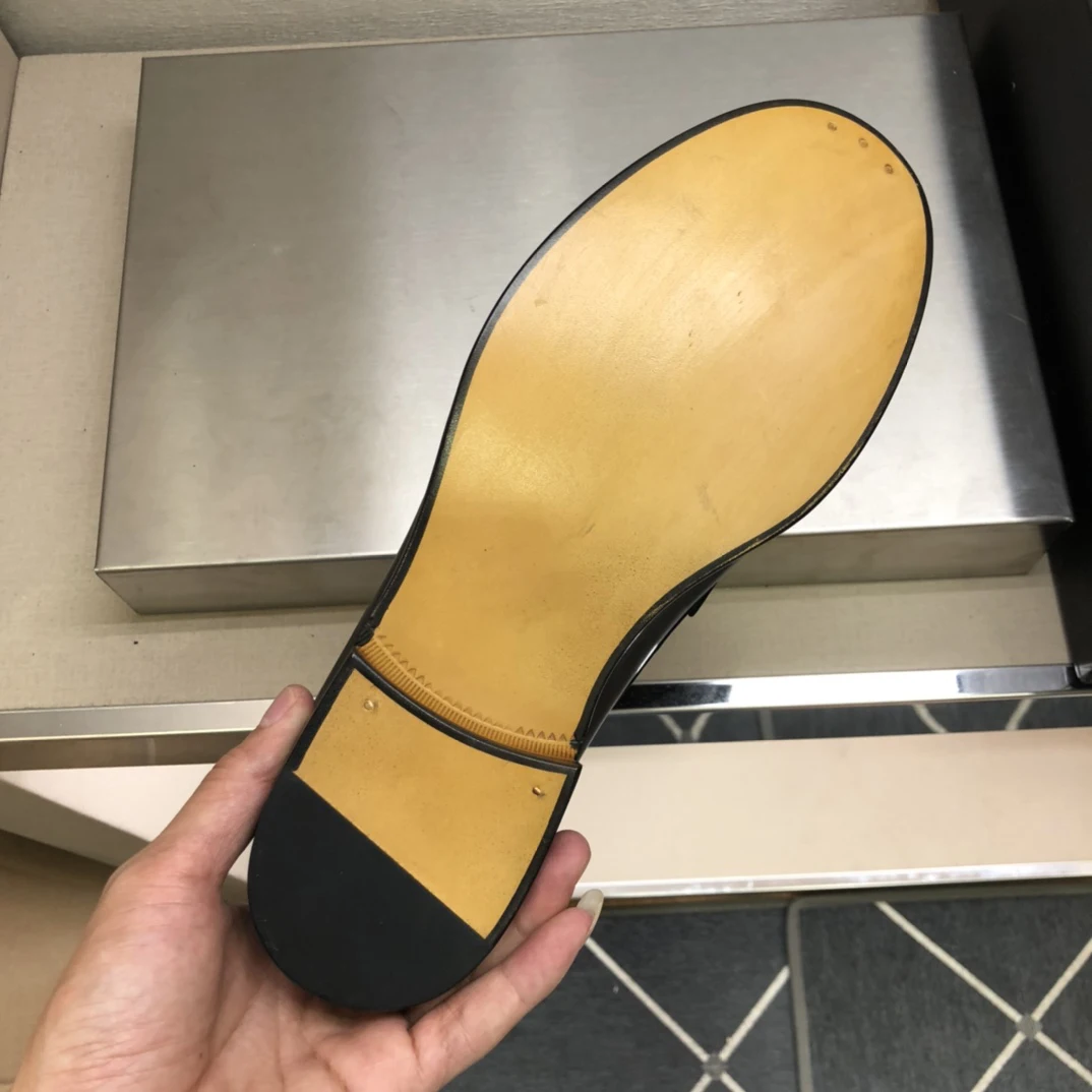 

Luxury designer dress business shoes!Pure and high quality. Fabric: original calfskin!