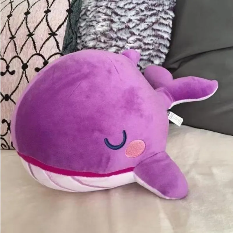 Дешево Фиолетовый мультяшный КИТ, плюшевые игрушки, K-POP Bangtan Boys JUNGKOOK V JIMIN SUGA RM JHOPE JIN, мягкие куклы, детские подарки