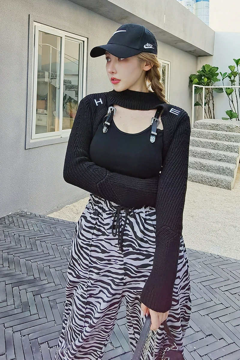 

New Autumn And Winte Fashion Streetwear Hollow-out Pullover Solid Color Slim Long-sleeved Short Sweater Top Women V544