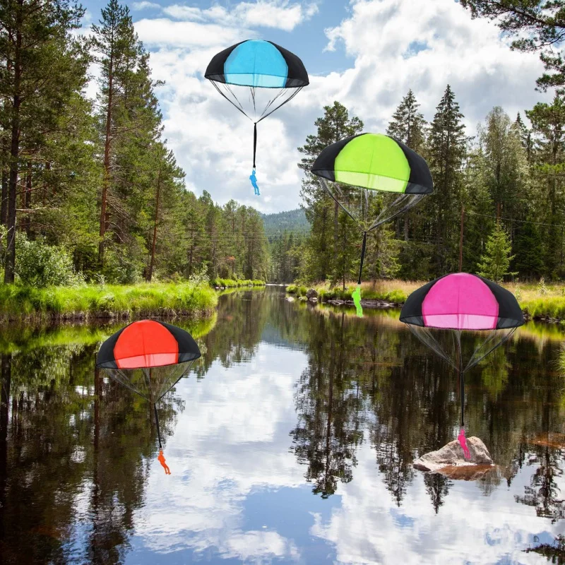 

1PC Hand Throwing kids Mini Light Play Parachute Toy Children Educational Toys Kids Outdoor Games Soldier Outdoor Sports New