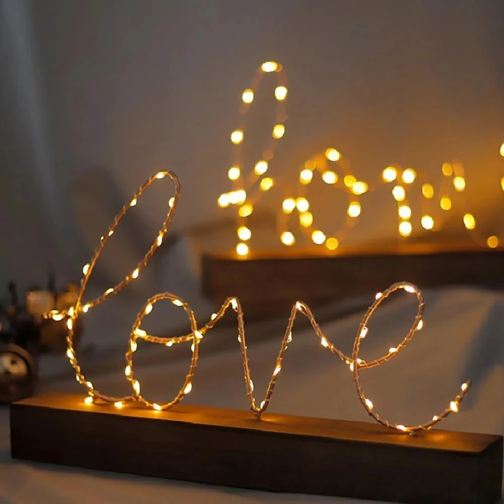 Lámpara de mesa para decoración de habitación, luz LED con letras de amor para dormitorio, sala de estar, decoración de boda, figuritas, adornos, regalo del Día de San Valentín