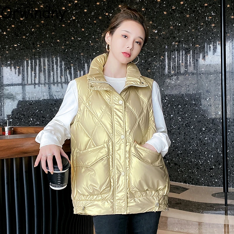 

Coats & Jackets