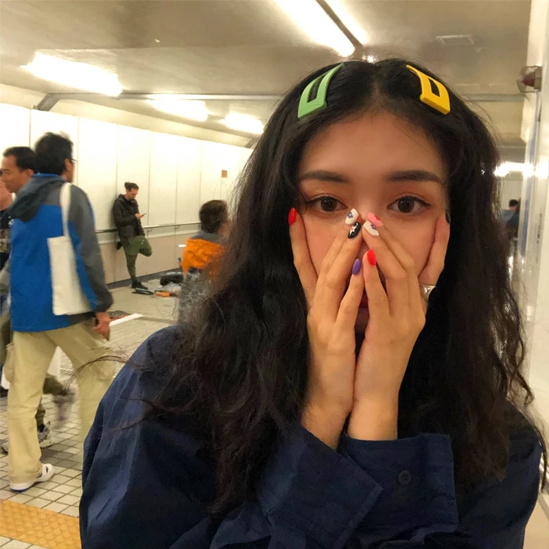 Корейская флуоресцентная шпилька East Gate для женщин универсальная милая и заколка