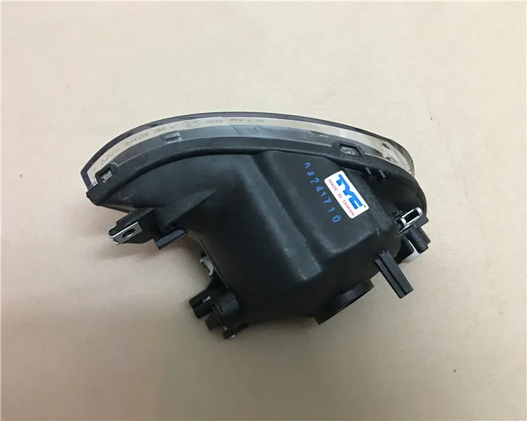 

Eosuns Front Bumper Light Front Fog Lamp for Bmw E90 E92 E93 Fog Light 2007-2013 3 Series Halogen Fog Lamp Bulb H8 12v 35w