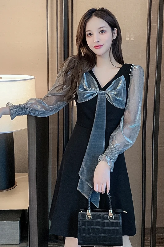 

COIGARSAM French Style Women dress Spring Vintage Bow V-Neck Dresses Black 6122