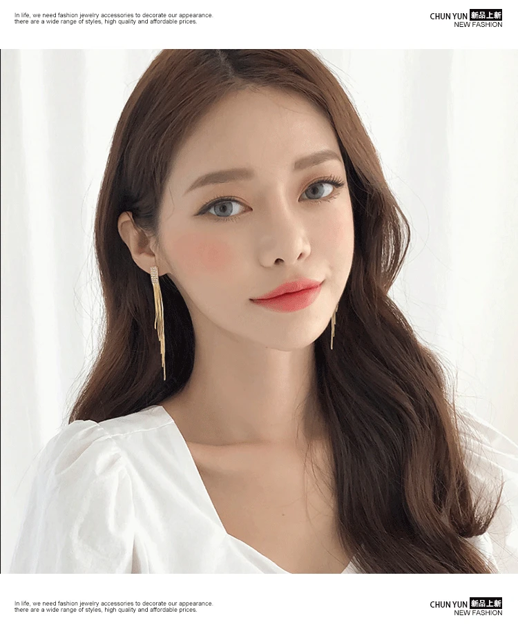 

Rhinestone Dangle Long Tassel Stud Earrings For Women Simple Personality Bohemia Jewelry 2020 INS NEW Jewellery Fashion Gift