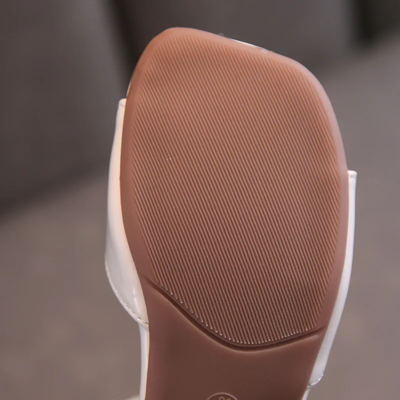 

2021 Summer New Girls Small High-heeled Sandals Black Beige Color Princess Shoes Student Open-toed Beach Shoes