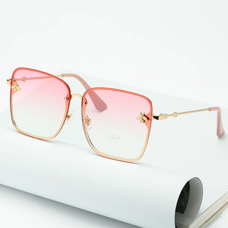 

2021 New Fashion Lady Oversize Rimless Square Bee Sunglasses Women Men Small Bee Glasses Gradient Sun Glasses Female UV400