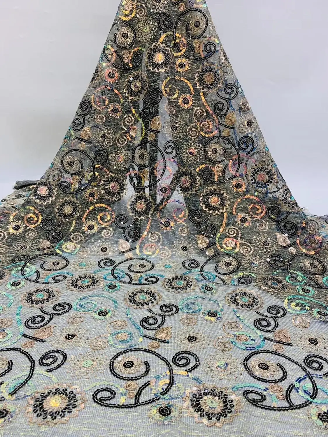 

Latest African Lace Fabric 2020 High Quality Spiral Pattern Design Embroidery With Colorful Beads 5 Yards For Holiday Dress Lady