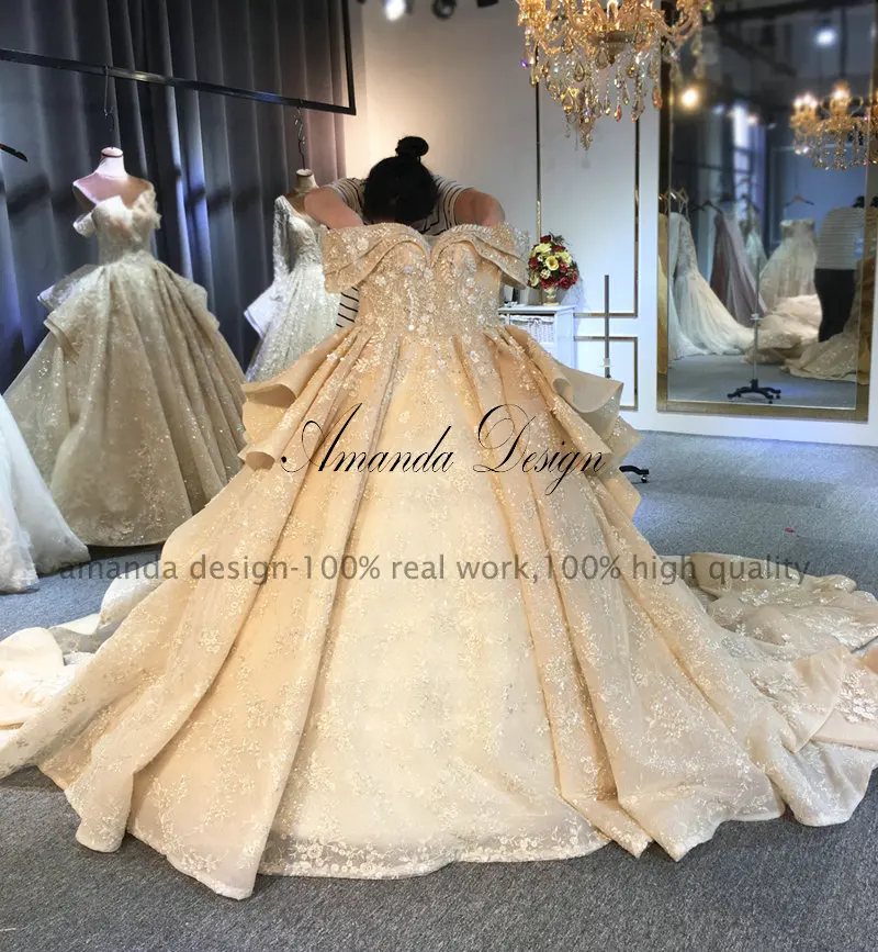 Свадебное платье с открытыми плечами Amanda Design кружевное 2019|Свадебные платья| |