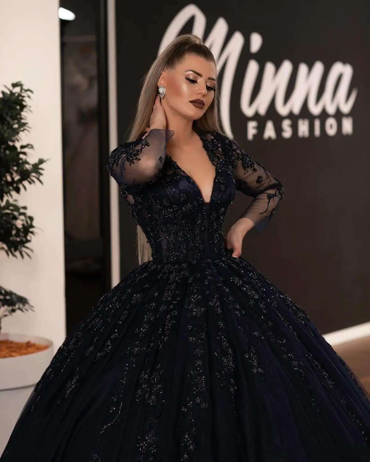 

Quinceanera, V