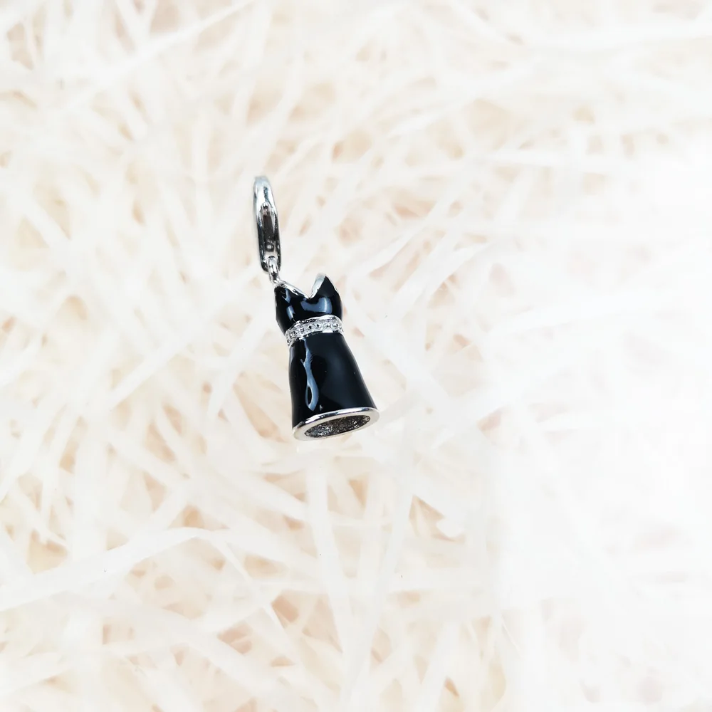 Подвеска в виде черного вечернего платья стильная модная брендовая бижутерия