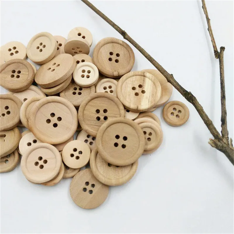 

2021 Nature Color Wooden Buttons Natural Color Round 4 Holes Buttons Sewing Button Scrapbooking DIY Home Decoration Accessories