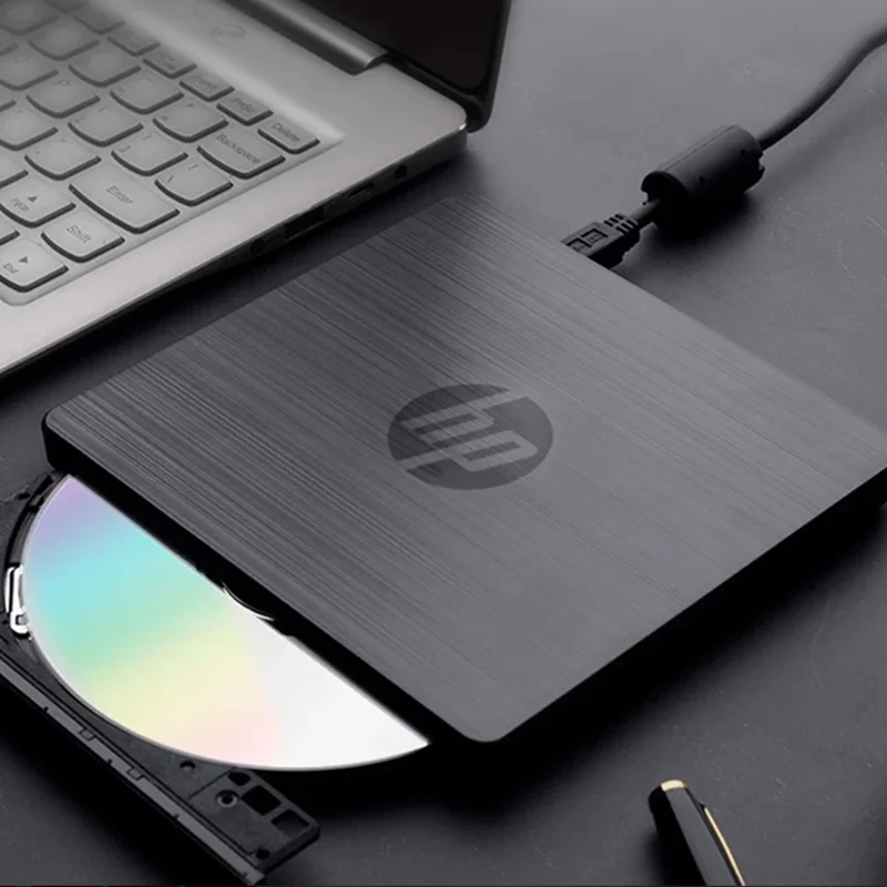 Внешний DVD-привод HP USB GP70N подходит для всех марок серверов ноутбуков настольных