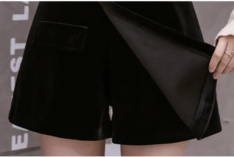 

Fashion Autumn Winter Skirt Shorts Irregular High Waist Velvet Shorts Women Short Pants Button Black Booty Chores Para Mujer