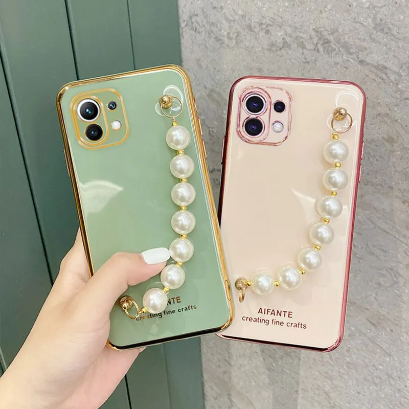 Luxury Wrist Chain Pearl Bracelet Case For Xiaomi mi11 Lite Cover For Xiaomi mi11 Pro Case Soft Silicone Capa mi11x mi11i mi11